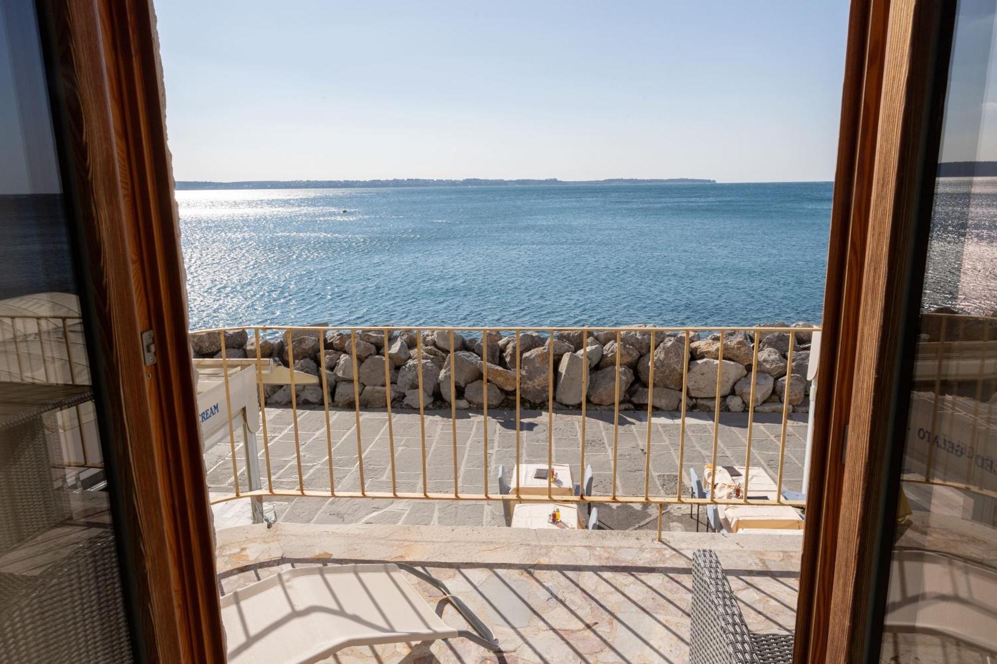 Seahouse Apartments Piran Exteriör bild